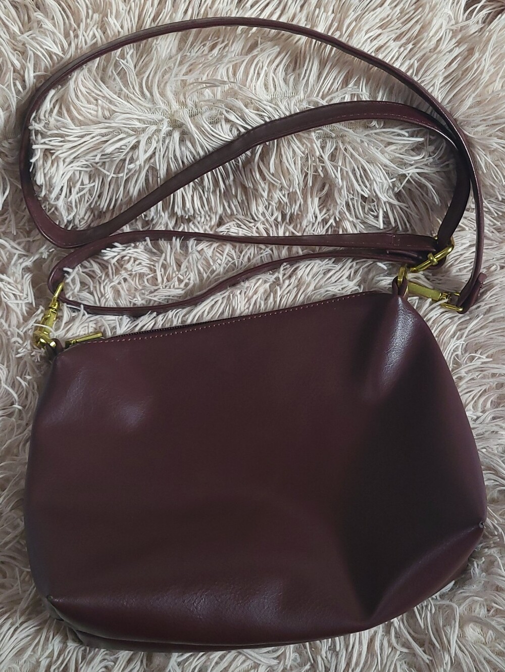 Pixie Mood Burgundy Crossbody Bag Purse Adjustable Removable Strap
